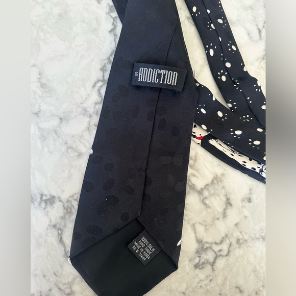 Addiction 100% solo Dalmatian puppy neck tie - Picture 2 of 3